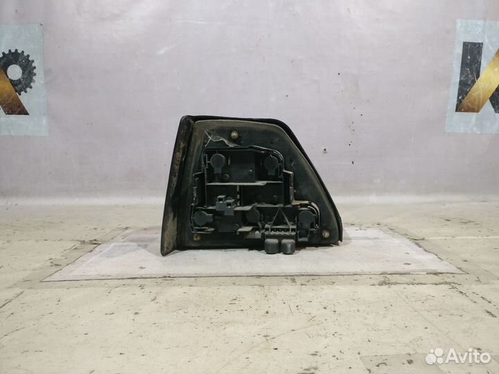 Volkswagen Golf 2 Фонарь Правый 16652