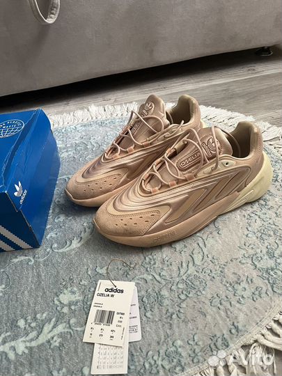 Кроссовки Adidas ozelia