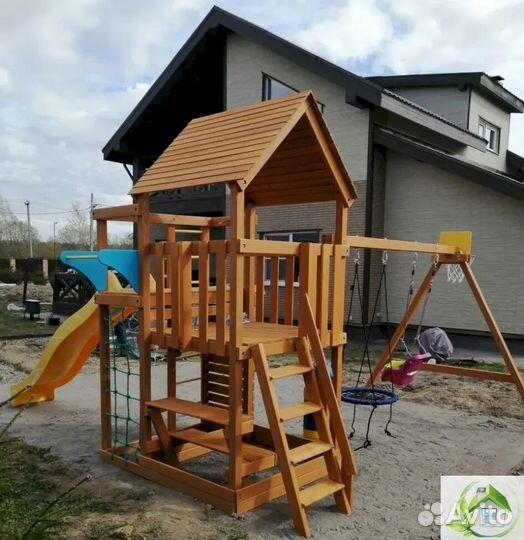 Детская площадка для лета и зимы