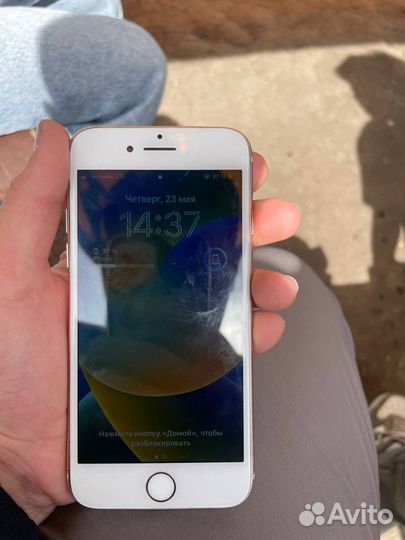 iPhone 8, 64 ГБ