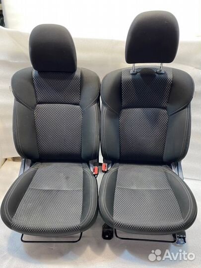 Сиденья комплект Mitsubishi Outlander GF2W 4B11