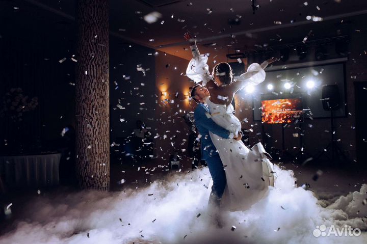 Пушка конфетти Тяжелый дым Холодные фонтаны Свет