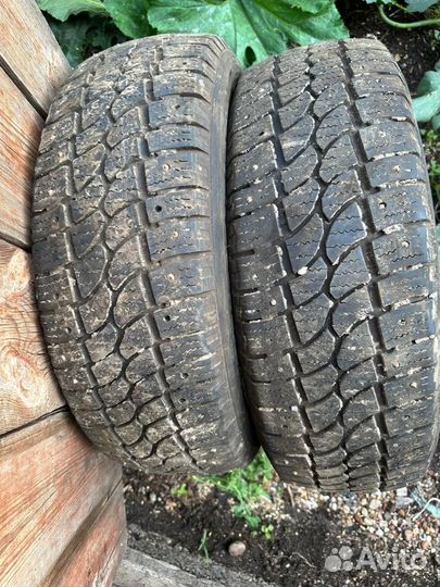 Kumho Power Grip KC11 215/65 R16C