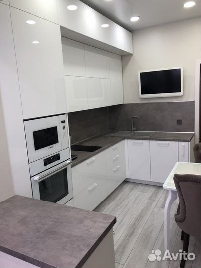 Угловая кухня на заказ