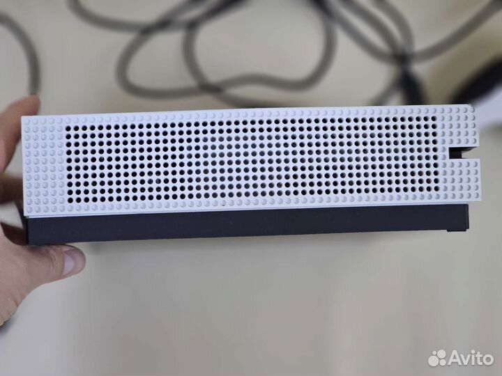 Xbox One S + игры