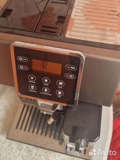 Кофемашина delonghi - новая