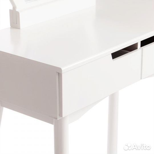 Туалетный столик с зеркалом и табуретом Secret De