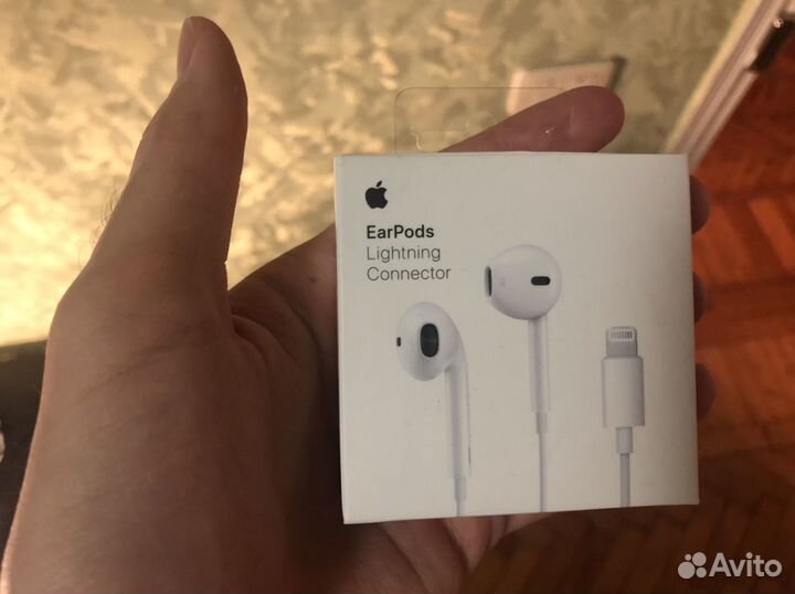Наушники EarPods от Apple с разъёмом Lightning