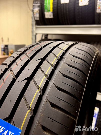 Bearway BW118 255/40 R20 137T