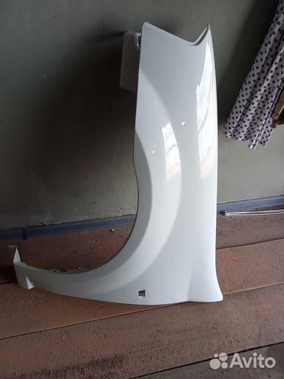 Крыло renault logan 1