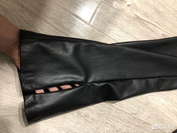 Брюки кожа Zara