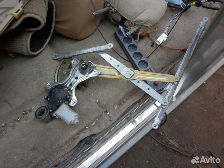 Стеклоподьемники тойота ипсум