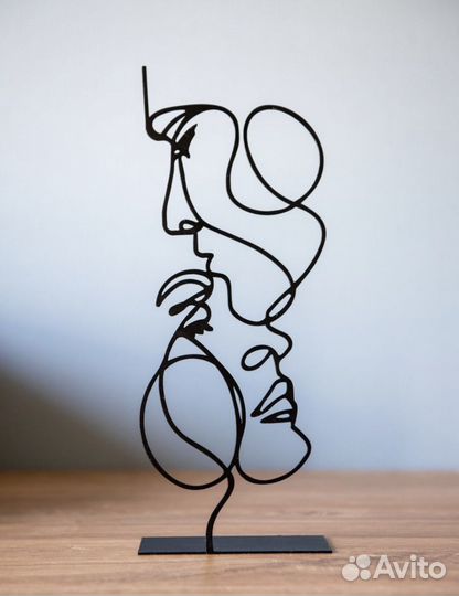 Статуэтка из металла