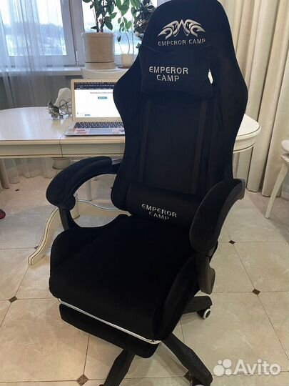 Крутое игровое компьютерное кресло