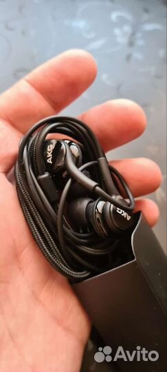 Проводные наушники AKG новые от samsung S20