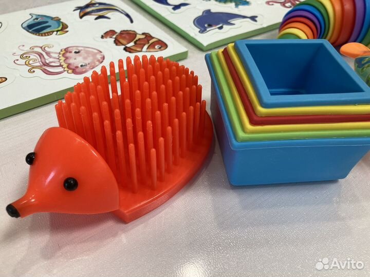 Развивающие игрушки для малышей пакетом