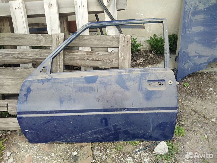 Двери от автомобиля Таврия