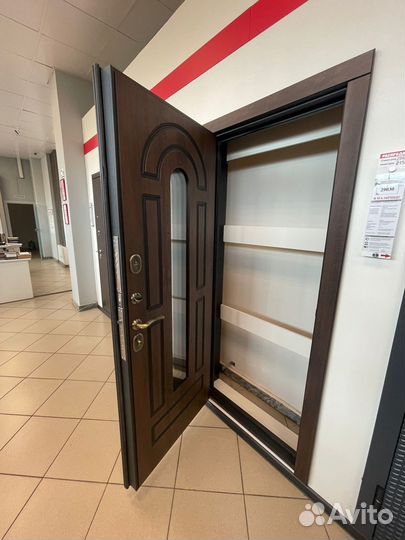 Дверь входная металлическая с терморазрывом