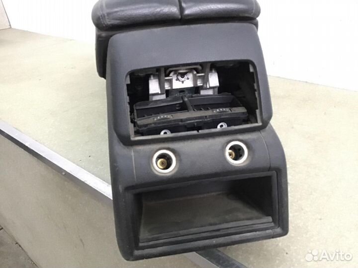 Консоль Audi Q7 4L 2005-2015