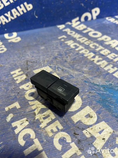 Кнопка обогрева заднего стекла Ford Fiesta 5