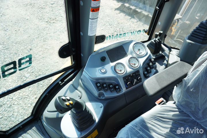 Экскаватор-погрузчик Cukurova 888, 2023