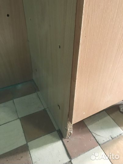 Шкаф