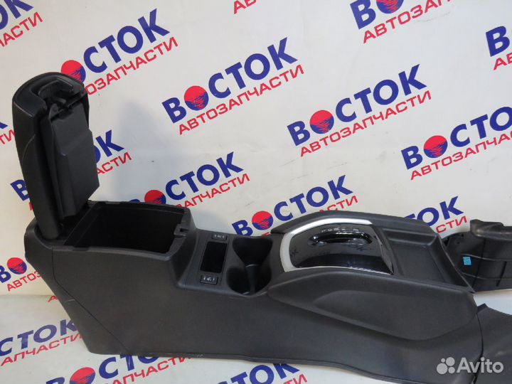 Подлокотник nissan X-trail T32