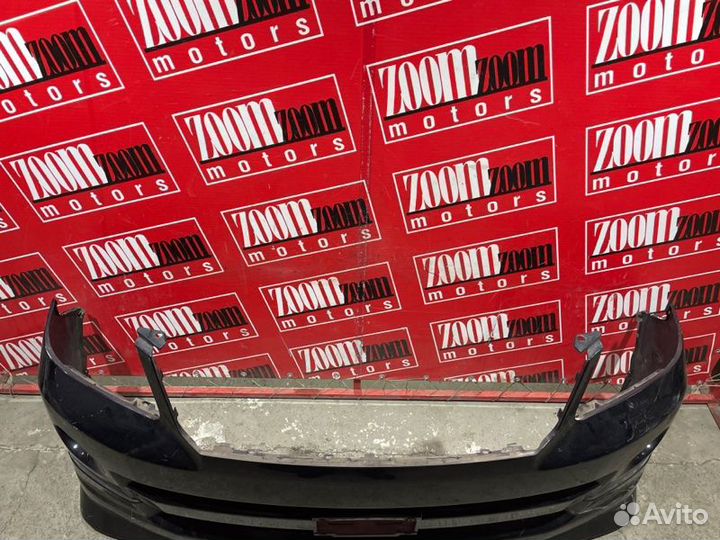 Бампер передний Toyota Noah AZR60 1AZ-FSE