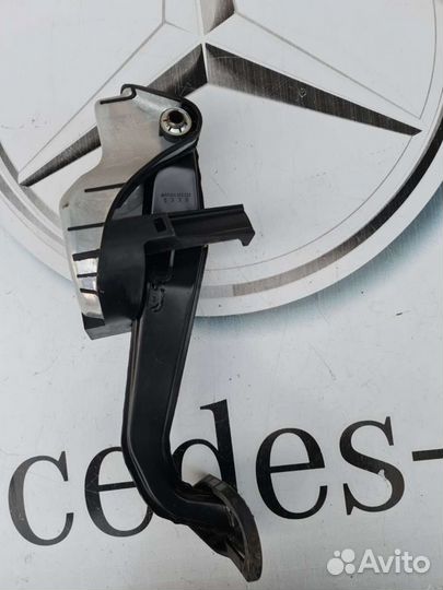 Педаль тормоза Mercedes GLK204