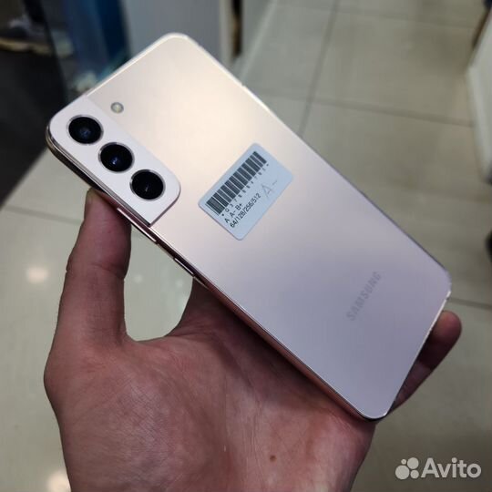 Samsung Galaxy S22+, 8/256 ГБ