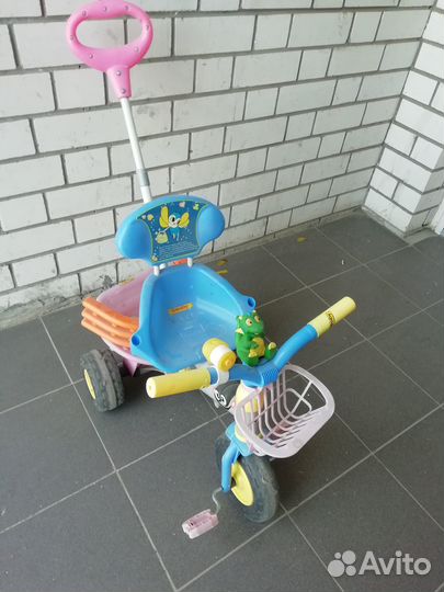 Детский велосипед с ручкой