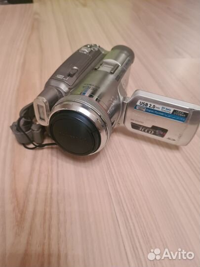 Видеокамера Panasonic nv-gs250