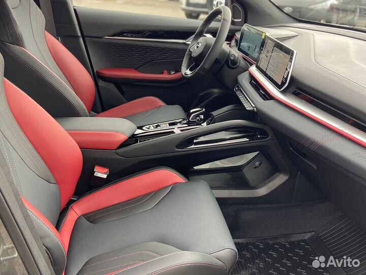 Geely Coolray 1.5 AMT, 2023