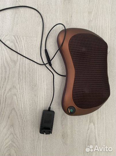 Массажная подушка для шеи