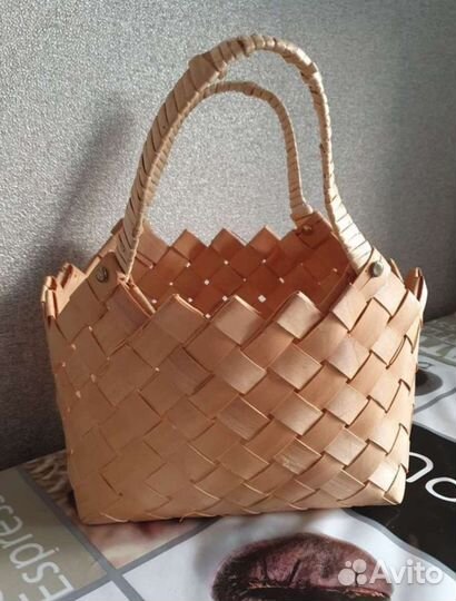 Корзинка плетёная