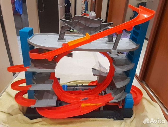 Hot wheels трек Акула