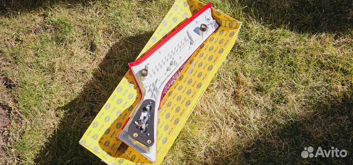 Фонарь задний правый вольво v70