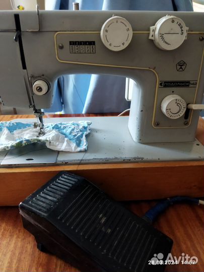 Швейная машина Подольск 142