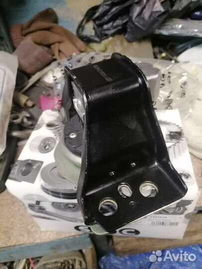 Опора двс правая renault logan, меган2, сценик2