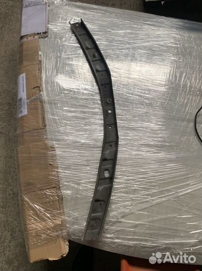 Верхний усилитель бампера Toyota Camry 40 06-08 г