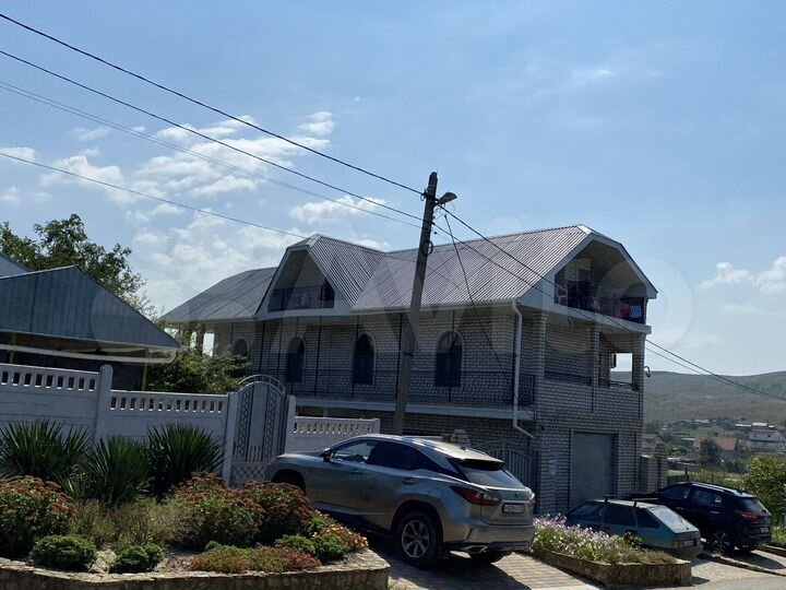 Дом 500 м² на участке 17 сот.