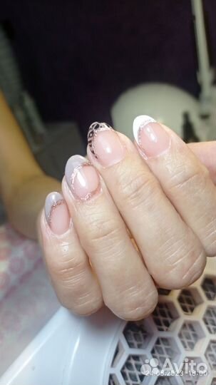 Мастер по маникюру и педикюру