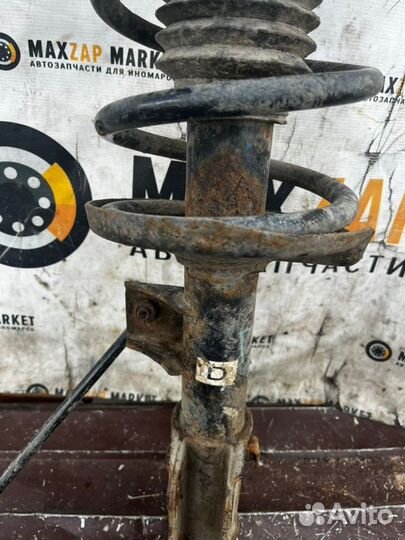 Амортизатор перед правый Suzuki Grand Vitara 2008