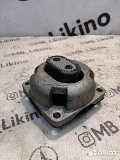 Подушка АКПП Mercedes R-Class W251
