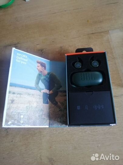 Беспроводные наушники jbl