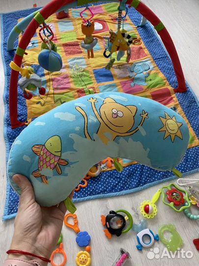 Развивающий коврик Tiny Love
