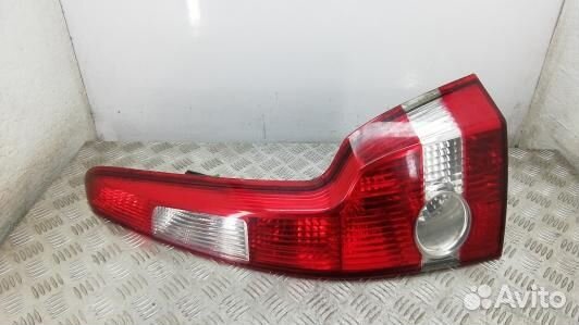 Фонарь задний правый volvo V50 MW (93X08MY01)