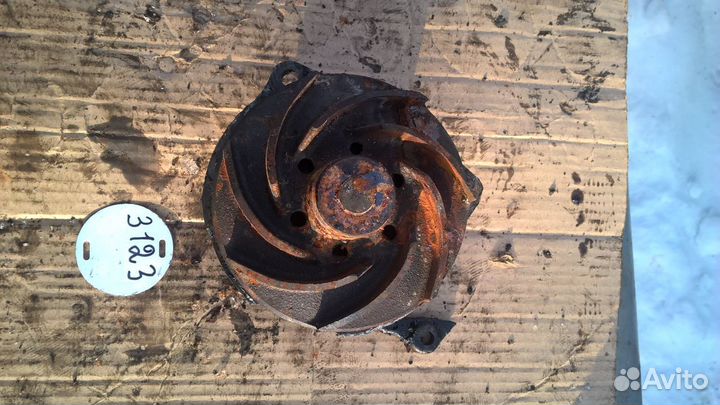 Iveco 500350798 Помпа водяная