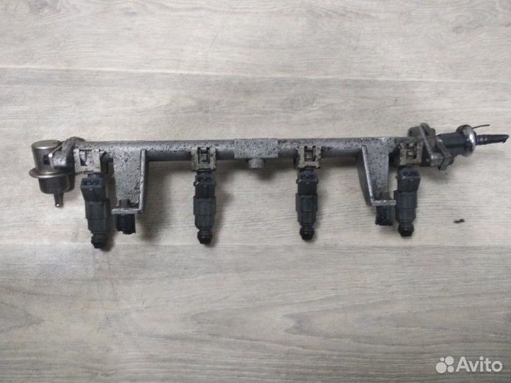 Топливная рампа Ford Maverick YF 2002Г