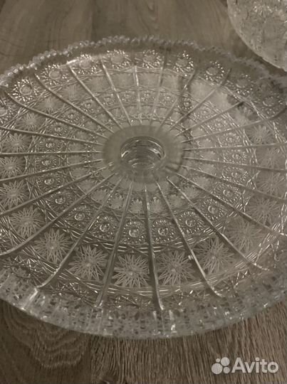 Хрустальная ваза для фруктов на ножке.Чехия